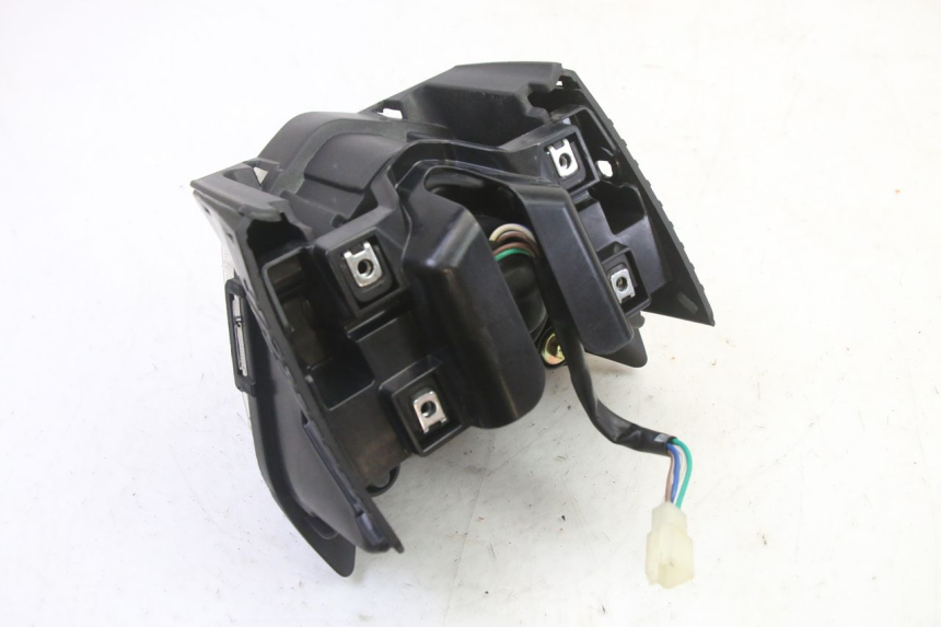 photo de REFLEKTOR PRZEDNI KIDEN KD125-G 125 (2018 - 2022) - Punkty mocowania