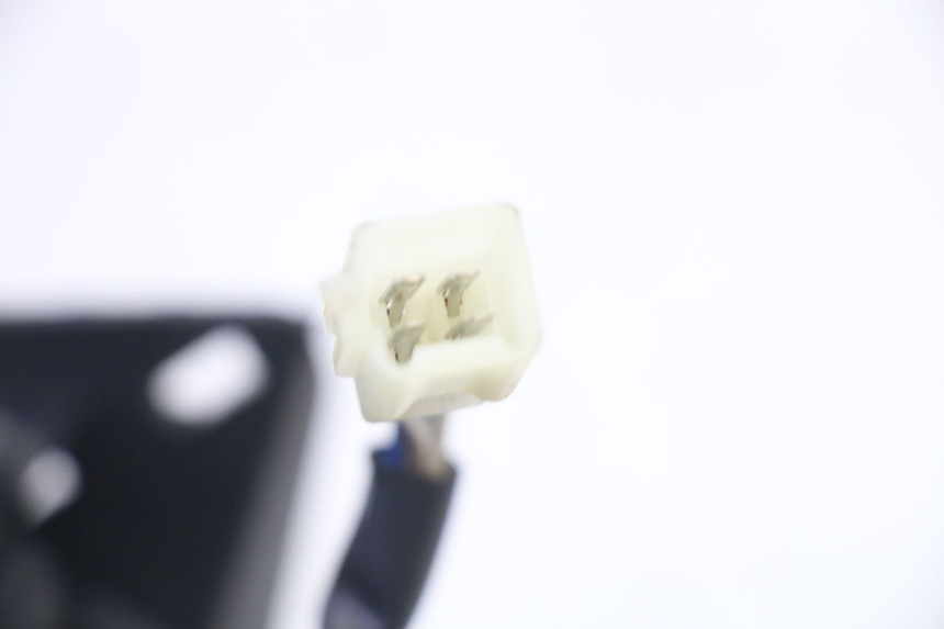 photo de REFLEKTOR PRZEDNI KIDEN KD125-G 125 (2018 - 2022) - Stan powierzchni