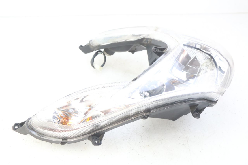 photo de REFLEKTOR PRZEDNI PEUGEOT KISBEE 2T 50 (2010 - 2017) - Widok ogólny
