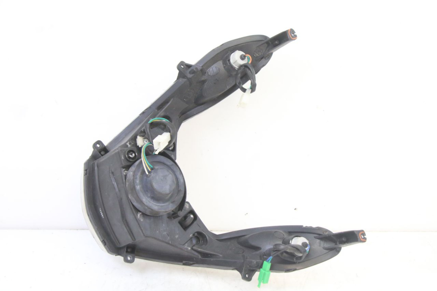 photo de REFLEKTOR PRZEDNI PEUGEOT KISBEE 2T 50 (2018 - 2022) - Stan powierzchni