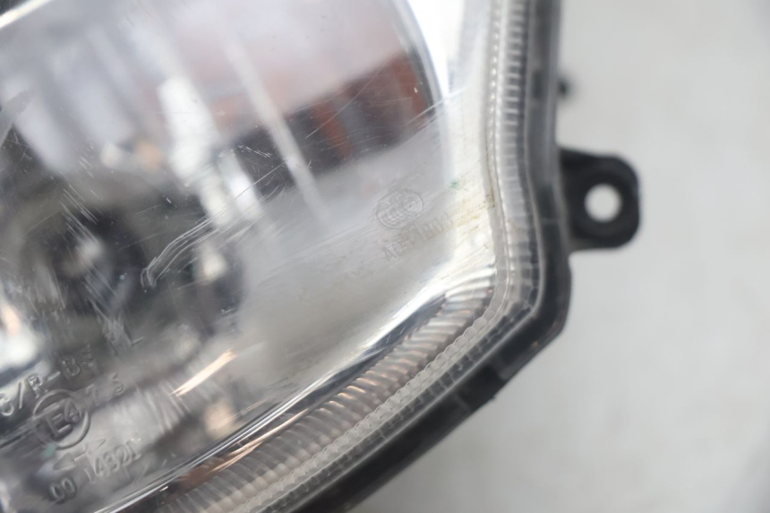 photo de REFLEKTOR PRZEDNI PEUGEOT KISBEE 2T 50 (2010 - 2017) - Inny kąt widzenia