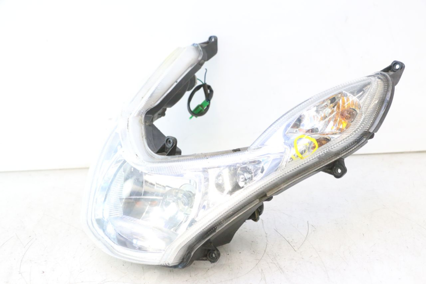 photo de REFLEKTOR PRZEDNI PEUGEOT KISBEE 2T 50 (2010 - 2017) - Alternatywny kąt
