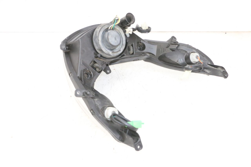 photo de REFLEKTOR PRZEDNI PEUGEOT KISBEE 4T 50 (2010 - 2017) - Zoom stanu zużycia