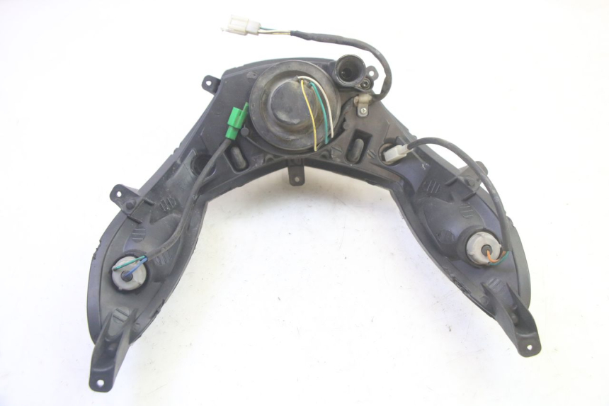 photo de REFLEKTOR PRZEDNI PEUGEOT KISBEE 4T 50 (2010 - 2017) - Oznaczenia i referencje