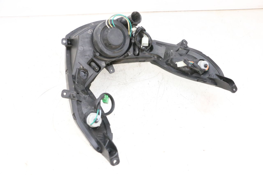 photo de REFLEKTOR PRZEDNI PEUGEOT KISBEE 4T 50 (2010 - 2017) - Zoom stanu zużycia