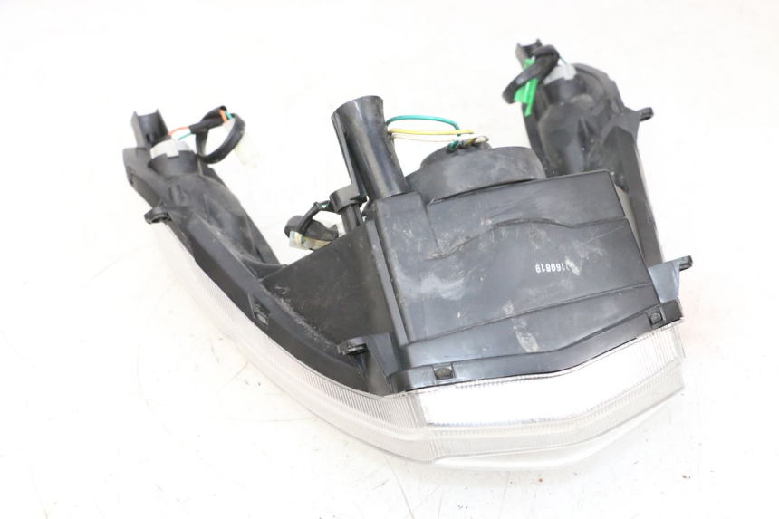 photo de REFLEKTOR PRZEDNI PEUGEOT KISBEE 4T 50 (2010 - 2017) - Zbliżenie techniczne