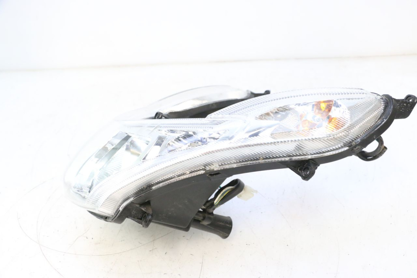 photo de REFLEKTOR PRZEDNI PEUGEOT KISBEE 4T 50 (2018 - 2022) - Widok profilu