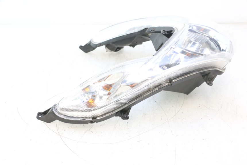 photo de REFLEKTOR PRZEDNI PEUGEOT KISBEE 4T 50 (2010 - 2017) - Stan powierzchni