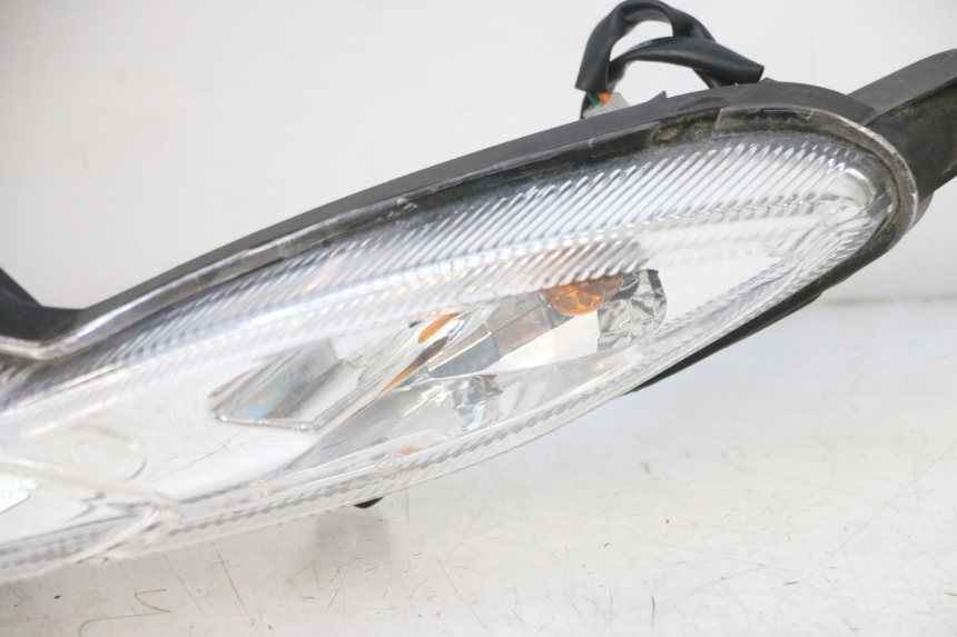 photo de PRZEDNIA LAMPA PEUGEOT KISBEE 4T 50 (2023 - 2026) - Szczegół części