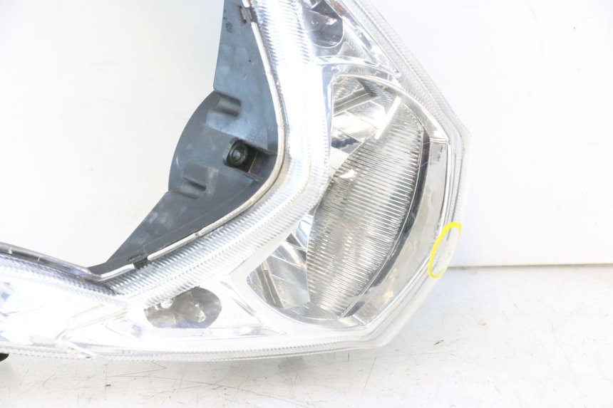 photo de REFLEKTOR PRZEDNI PEUGEOT KISBEE 4T 50 (2018 - 2022) - Zbliżenie techniczne