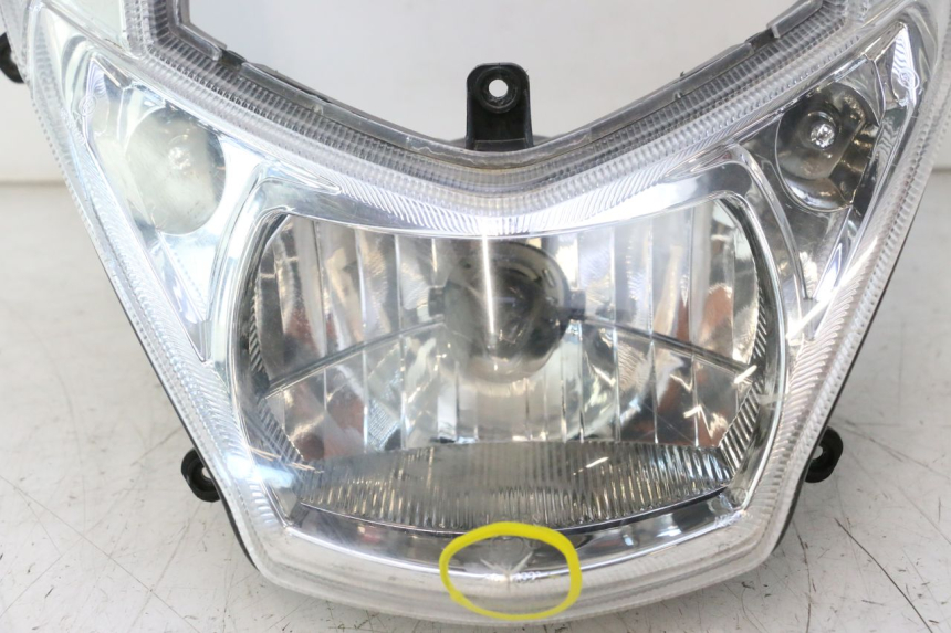 photo de REFLEKTOR PRZEDNI PEUGEOT KISBEE 4T 50 (2018 - 2022) - Punkty mocowania