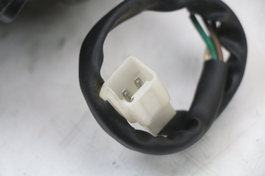 photo de REFLEKTOR PRZEDNI ORCAL KITE 4T 50 (2019 - 2023) - Stan powierzchni