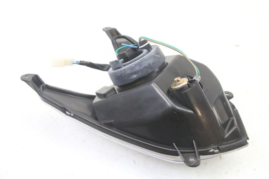 photo de REFLEKTOR PRZEDNI KYMCO AGILITY 4T 50 (2005 - 2018) - Zbliżenie techniczne