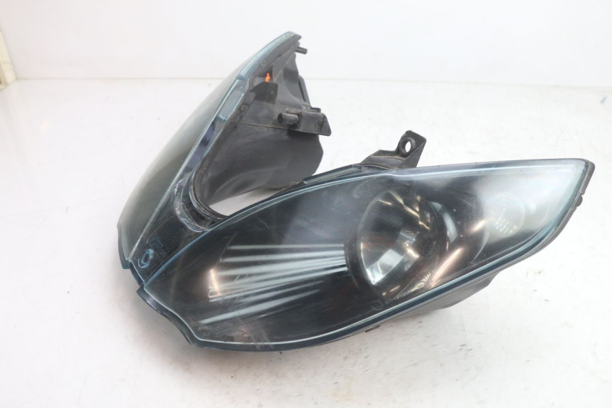 photo de REFLEKTOR PRZEDNI PIAGGIO MP3 125 (2006 - 2014) - Inny kąt widzenia