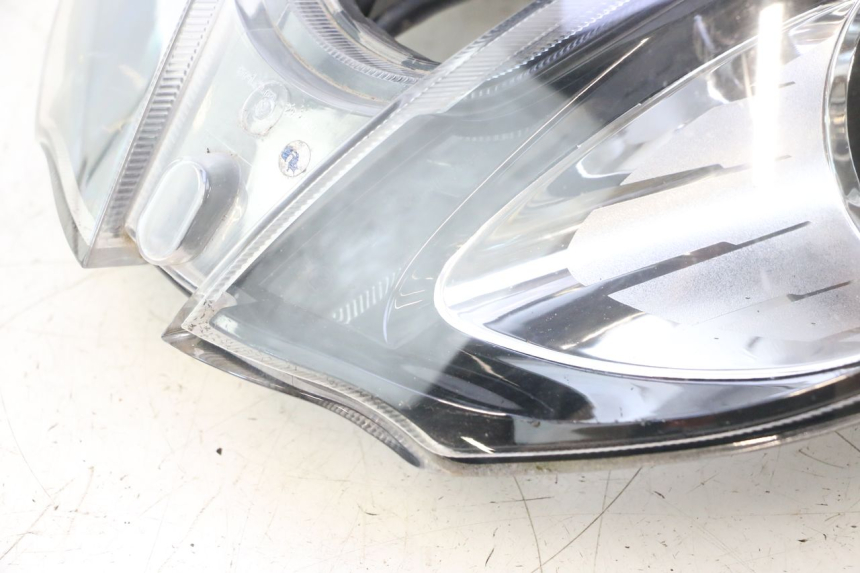 photo de REFLEKTOR PRZEDNI PIAGGIO MP3 500 (2016 - 2018) - Zoom jakości