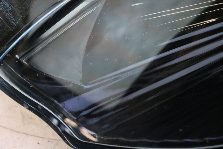 photo de REFLEKTOR PRZEDNI PIAGGIO MP3 125 (2006 - 2014) - Kontrola wizualna