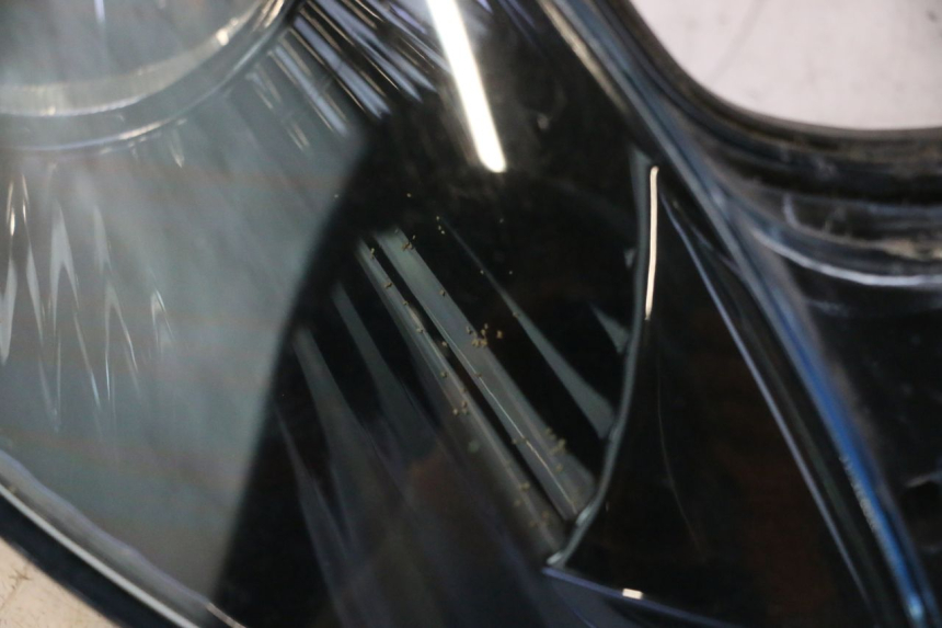 photo de REFLEKTOR PRZEDNI PIAGGIO MP3 125 (2006 - 2014) - Alternatywny kąt