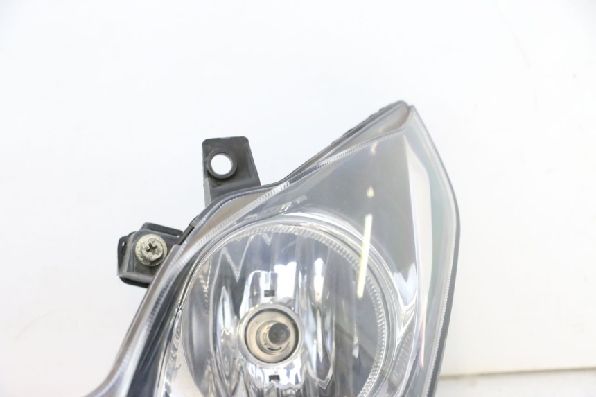 photo de REFLEKTOR PRZEDNI PIAGGIO MP3 500 (2016 - 2018) - Zbliżenie techniczne