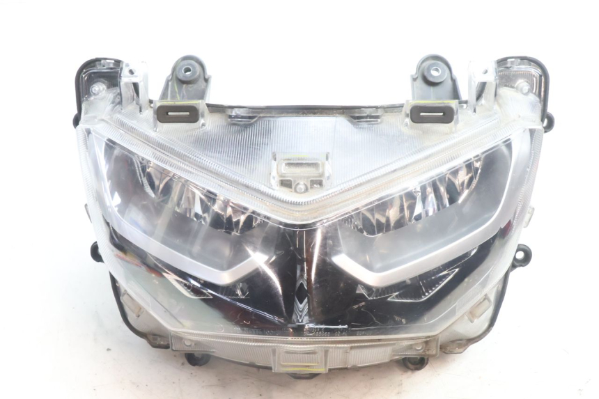 photo de PRZEDNIA LAMPA YAMAHA N-MAX NMAX 125 (2021 - 2024) - Szczegół części