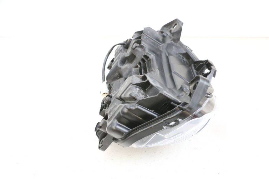 photo de REFLEKTOR PRZEDNI YAMAHA NEO'S CORE 1 (2022 - 2026) - Zbliżenie techniczne