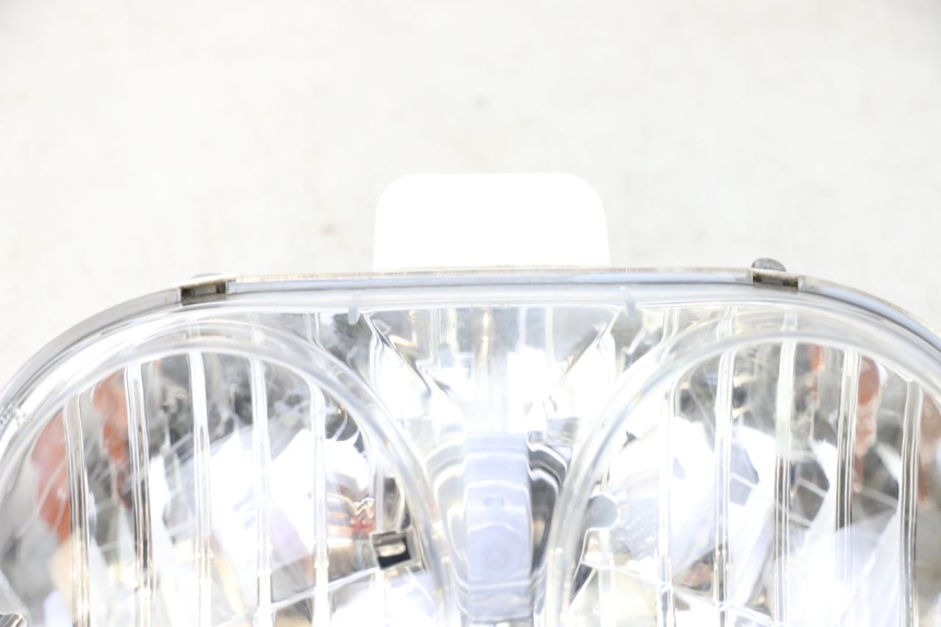 photo de REFLEKTOR PRZEDNI YAMAHA NEOS NEO'S 4T 50 (2008 - 2016) - Szczegóły charakterystyczne