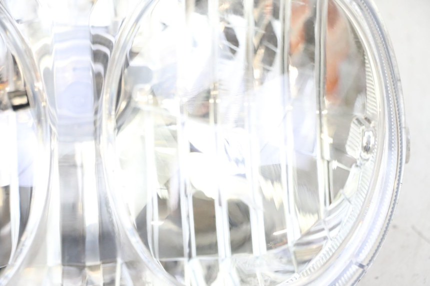 photo de REFLEKTOR PRZEDNI YAMAHA NEOS NEO'S 4T 50 (2008 - 2016) - Oznaczenia i referencje