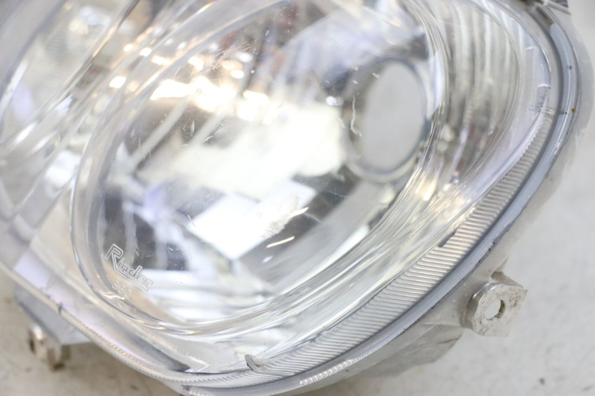 photo de REFLEKTOR PRZEDNI YAMAHA NEOS NEO'S 4T 50 (2008 - 2016) - Szczegóły charakterystyczne