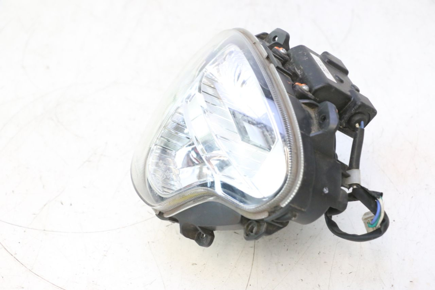 photo de REFLEKTOR PRZEDNI KYMCO LIKE 4T 50 (2019 - 2025) - Zbliżenie komponentów