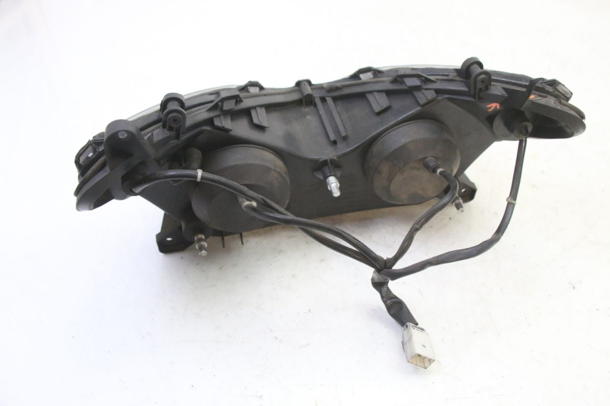 photo de REFLEKTOR PRZEDNI PIAGGIO NRG POWER PUREJET 50 (2018 - 2021) - Widok ogólny