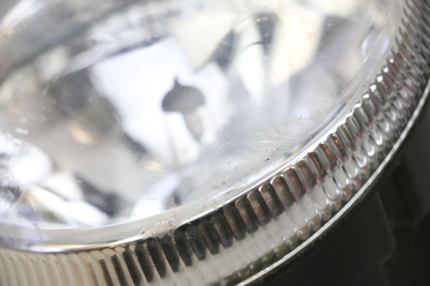 photo de REFLEKTOR PRZEDNI JM MOTORS OLDIES GT 4T 50 (2018 - 2025) - Zbliżenie techniczne