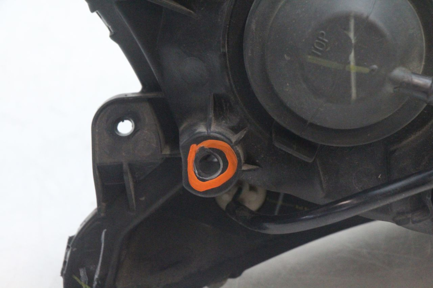 photo de REFLEKTOR PRZEDNI HONDA PCX (JF28) 125 (2009 - 2011) - Widok ogólny