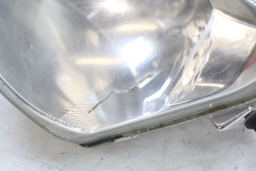 photo de REFLEKTOR PRZEDNI PEUGEOT BELVILLE 125 (2017 - 2021) - Zoom stanu zużycia