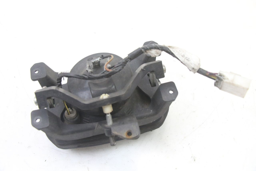 photo de REFLEKTOR PRZEDNI PIAGGIO VESPA S 2T 50 (2007 - 2014) - Zbliżenie techniczne