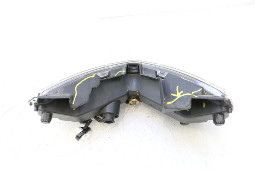 photo de PRZEDNIA LAMPA JM MOTORS R-MAX TECH 50 (2024 - 2026) - Widok z bliska