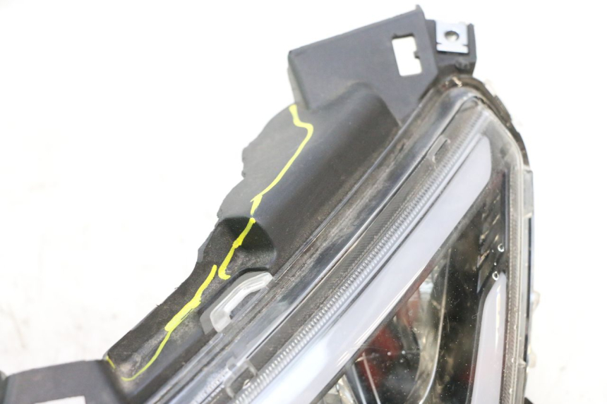 photo de PRZEDNIA LAMPA JM MOTORS R-MAX TECH 50 (2024 - 2026) - Alternatywny kąt