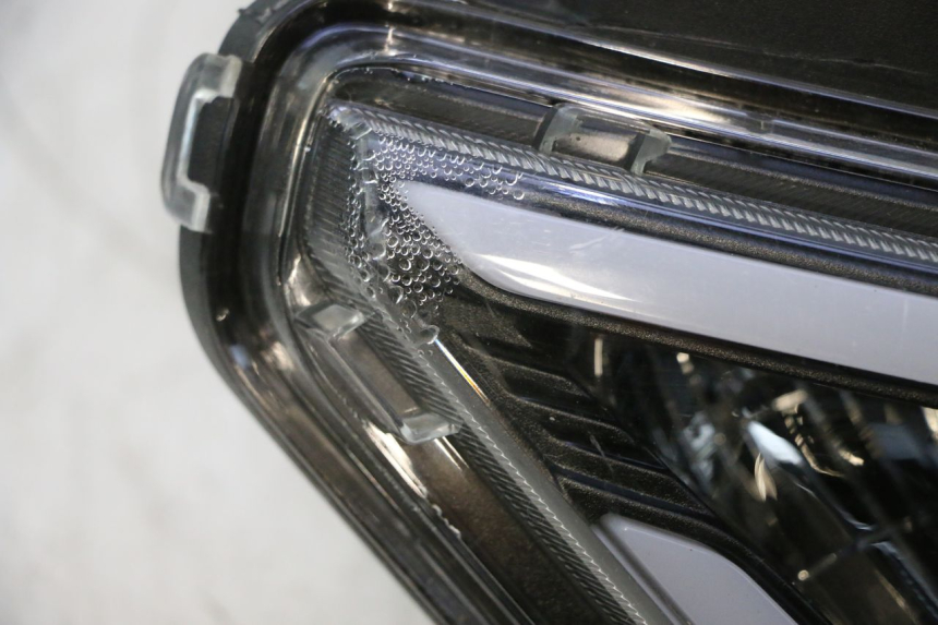 photo de PRZEDNIA LAMPA JM MOTORS R-MAX TECH 50 (2024 - 2026) - Widok ogólny