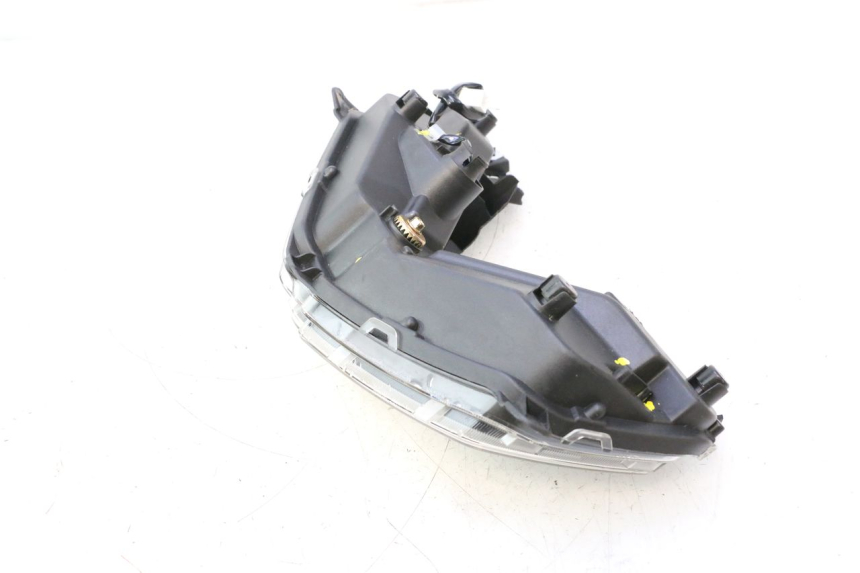 photo de PRZEDNIA LAMPA JM MOTORS R-MAX TECH 50 (2024 - 2026) - Oznaczenia i referencje