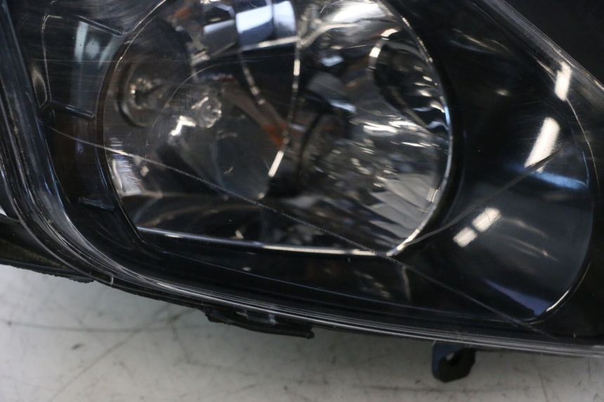 photo de PRZEDNIA LAMPA ORCAL RAPTOR 50 (2015 - 2021) - Zoom stanu zużycia