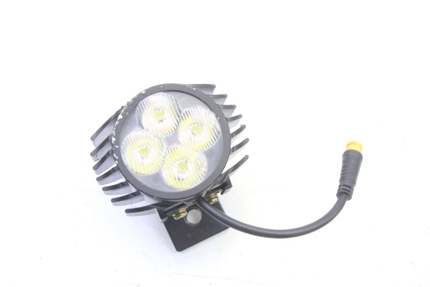 photo de REFLEKTOR PRZEDNI HERO S10 1 - Widok główny