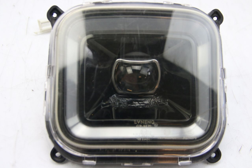 photo de REFLEKTOR PRZEDNI LVNENG S5 1 (2019 - 2023) - Zbliżenie techniczne