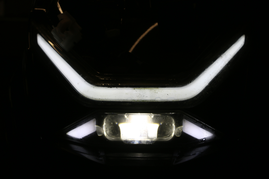 photo de REFLEKTOR PRZEDNI JM MOTORS SANTANA EVO 50 (2024 - 2026) - Widok ogólny