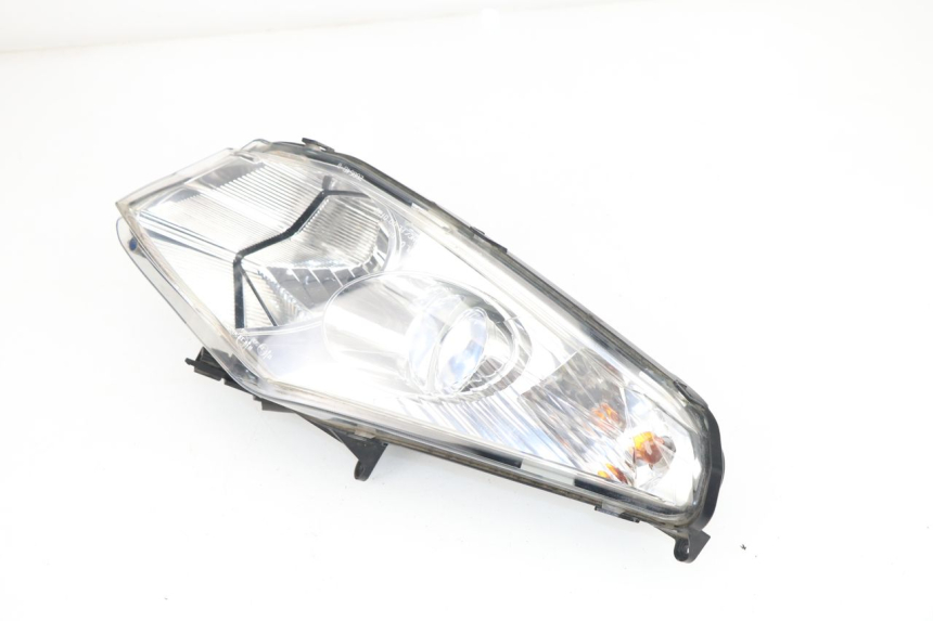photo de REFLEKTOR PRZEDNI PEUGEOT SATELIS COMPRESSOR K15 125 (2006 - 2009) - Zoom stanu zużycia