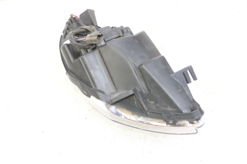 photo de REFLEKTOR PRZEDNI PEUGEOT SATELIS 125 (2013 - 2018) - Alternatywny kąt