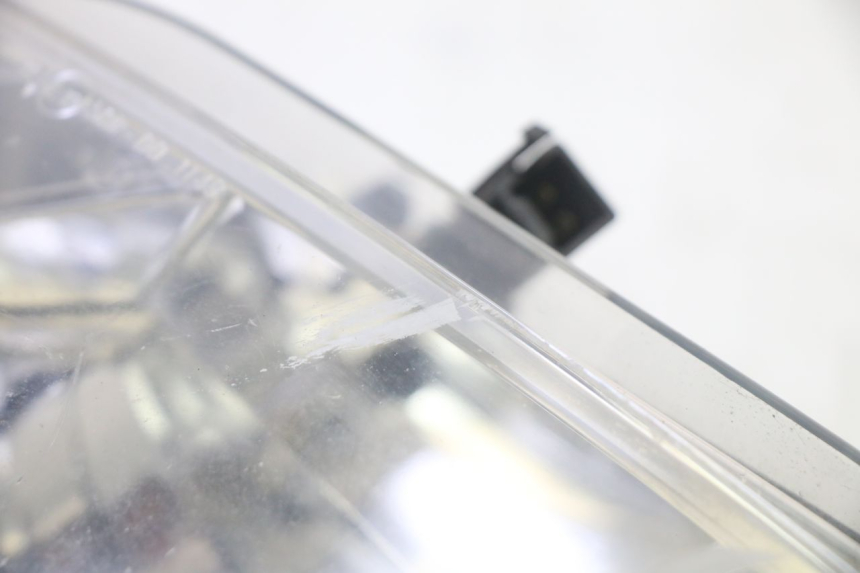 photo de REFLEKTOR PRZEDNI PEUGEOT SATELIS 125 (2006 - 2009) - Inny kąt widzenia