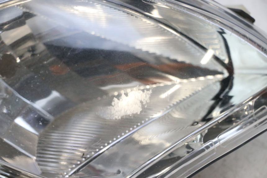 photo de REFLEKTOR PRZEDNI PEUGEOT SATELIS 125 (2013 - 2018) - Kontrola wizualna