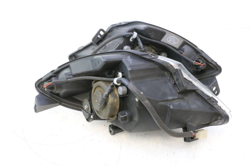 photo de REFLEKTOR PRZEDNI PEUGEOT SATELIS 125 (2013 - 2018) - Widok ogólny