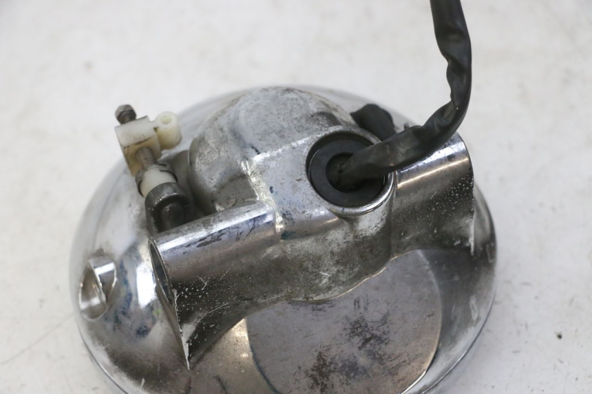 photo de REFLEKTOR PRZEDNI APRILIA SCARABEO GT TOURING 125 (1999 - 2005) - Szczegół części