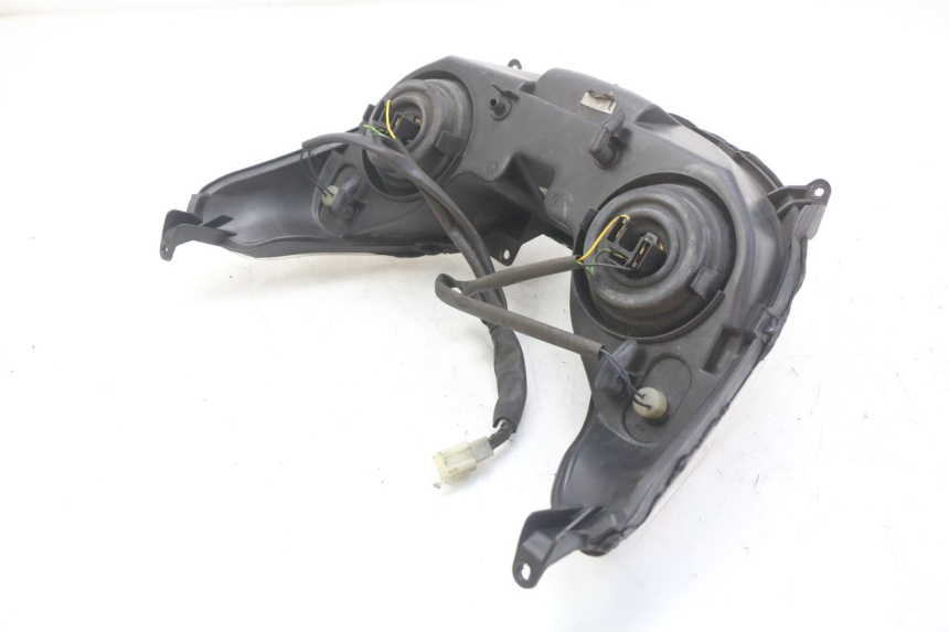 photo de REFLEKTOR PRZEDNI MBK SKYCRUISER 125 (2006 - 2009) - Zoom stanu zużycia