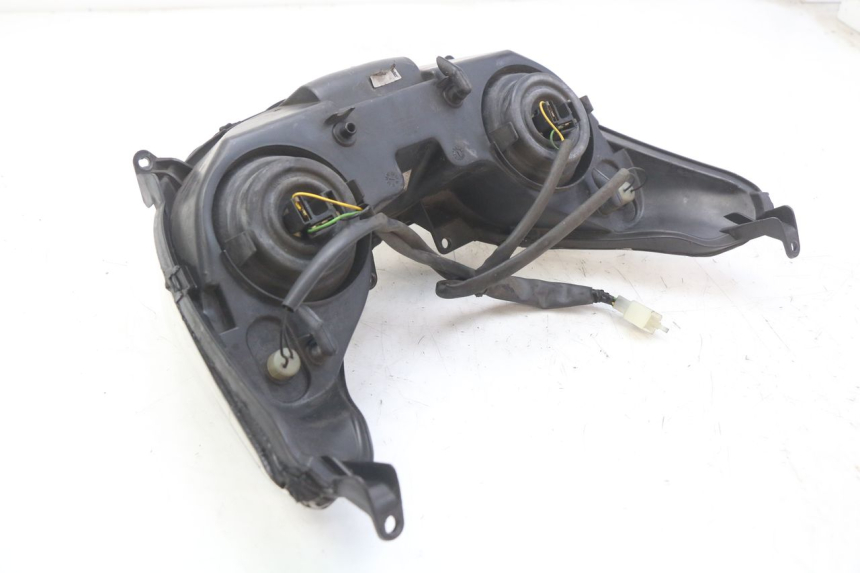 photo de REFLEKTOR PRZEDNI MBK SKYCRUISER 125 (2006 - 2009) - Inny kąt widzenia