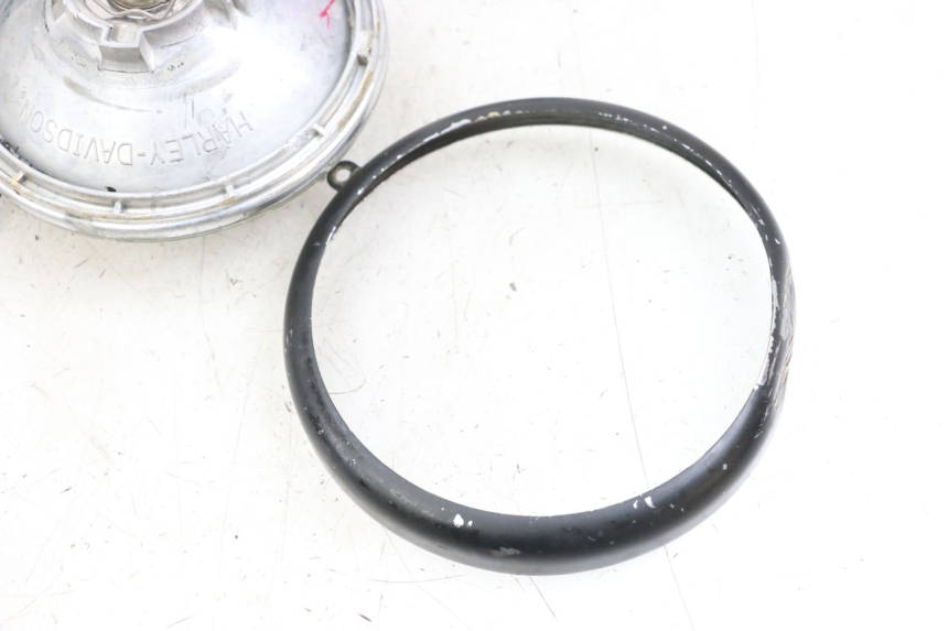 photo de REFLEKTOR PRZEDNI HARLEY DAVIDSON SPORTSTER XL CUSTOM 1200 (2003 - 2004) - Stan powierzchni